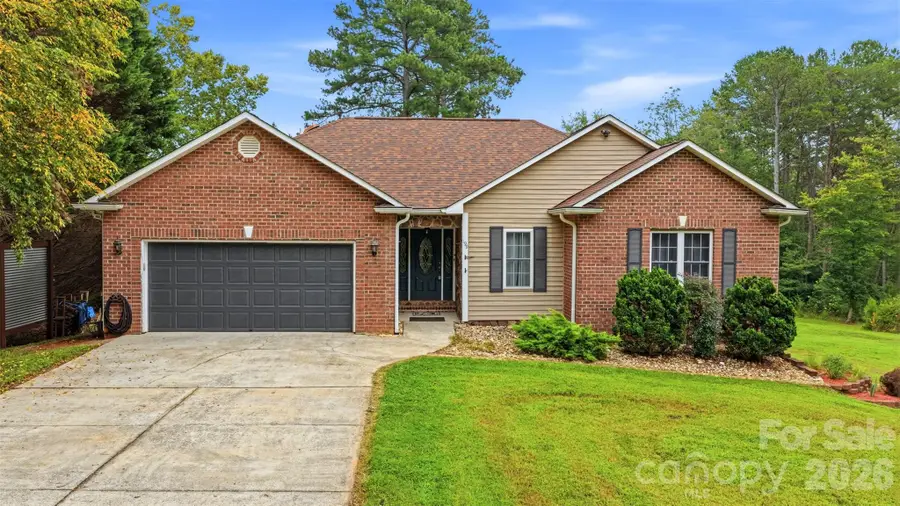 199 Bethlehem Manufacturing Lane, Hickory, NC 28601 - #2