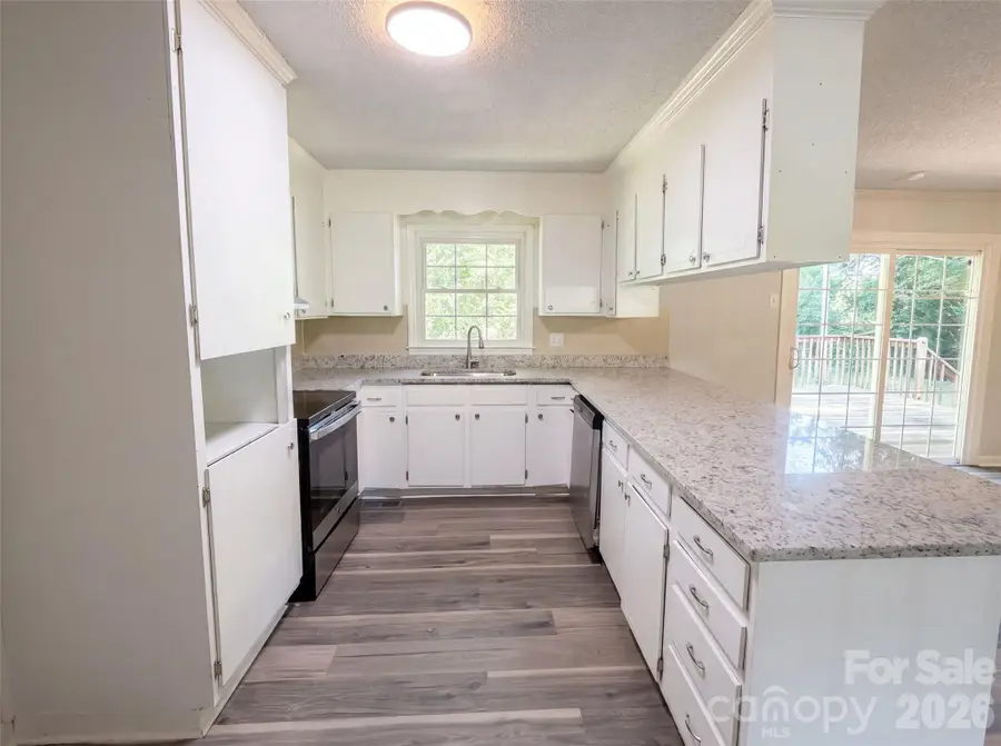 4305 Dawnwood Drive, Gastonia, NC 28056 - #2