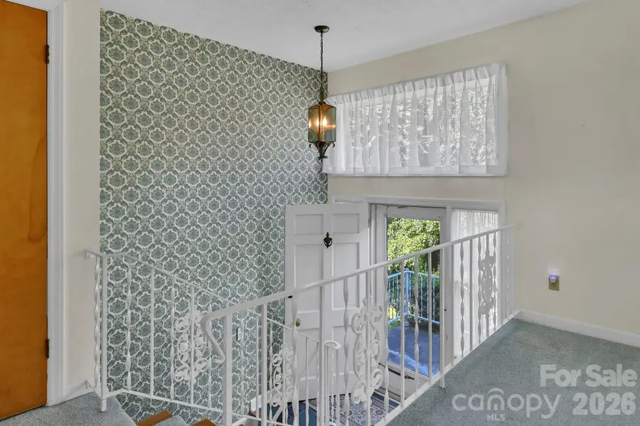 28 Glenview Road, Asheville, NC 28804 - #3