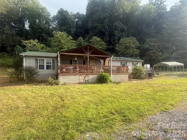 828 Henson Cove Road, Canton, NC 28716