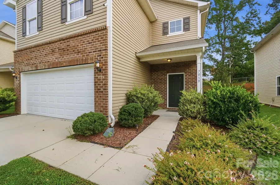7019 Thornrose Drive, Charlotte, NC 28210 - #3