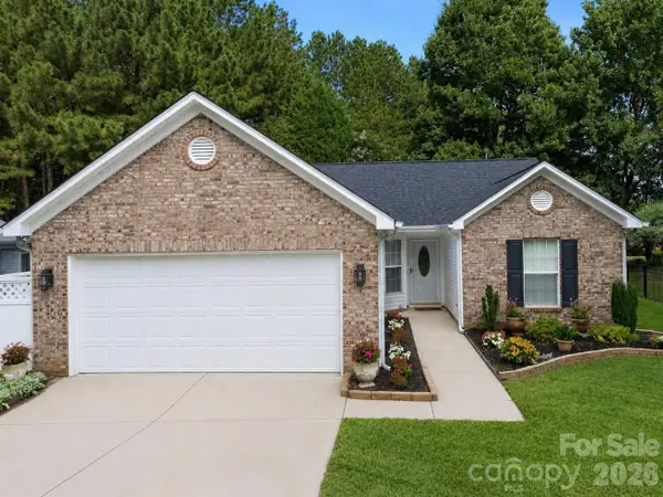 212 Chestnut Avenue, Tega Cay, SC 29708