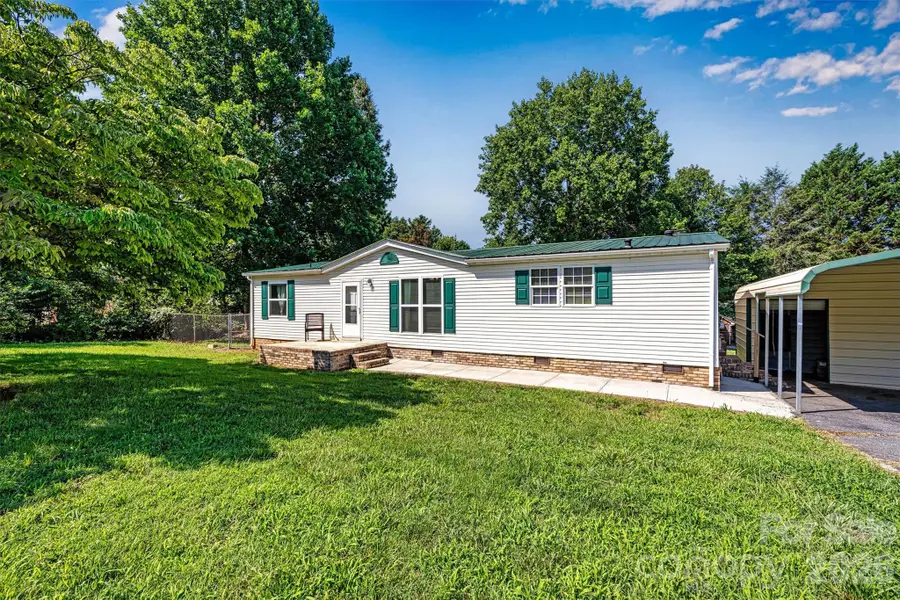 5135 36th Street Drive Ne, Hickory, NC 28601 - #2