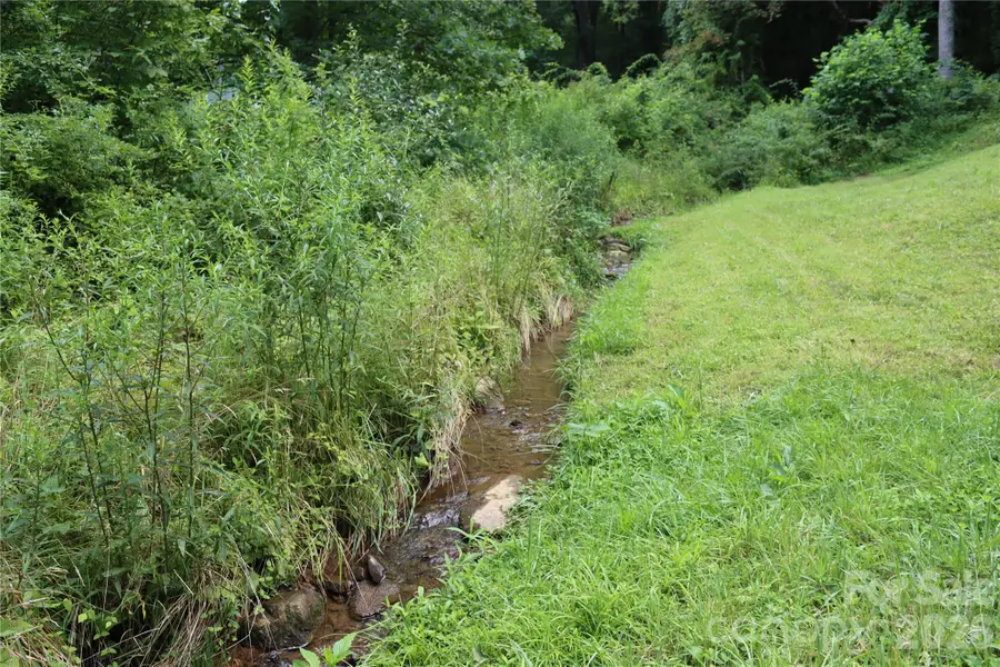9 Wooded Valley Lane, Burnsville, NC 28714 - #3