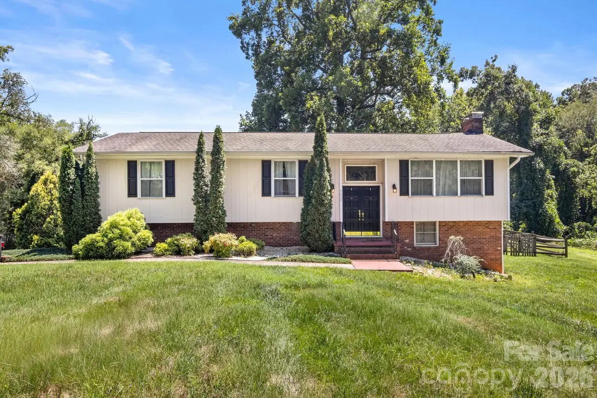 5225 Wolfe Road, Hickory, NC 28601 - #1