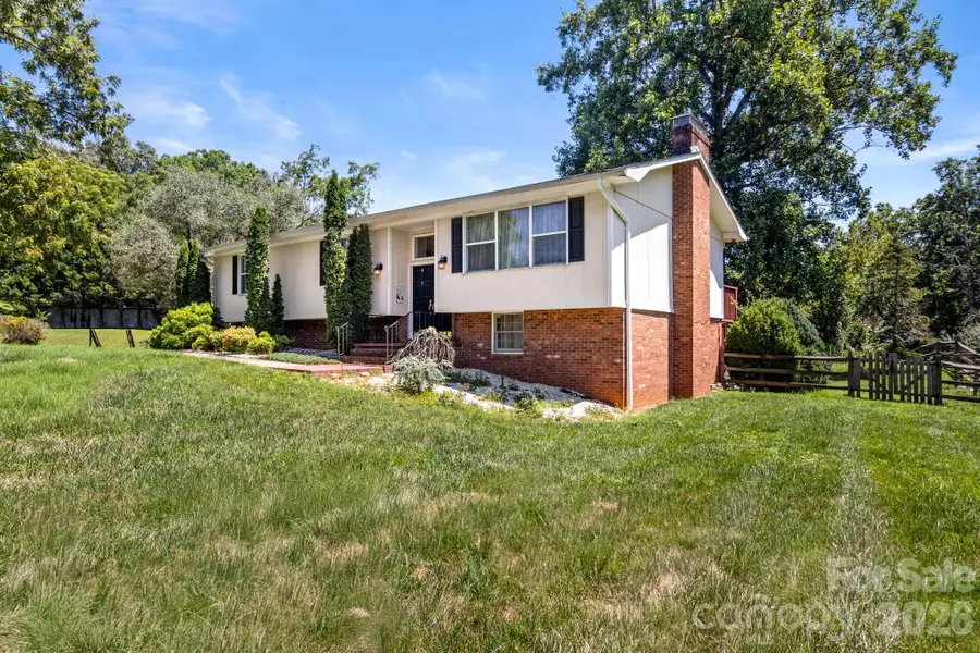 5225 Wolfe Road, Hickory, NC 28601 - #3