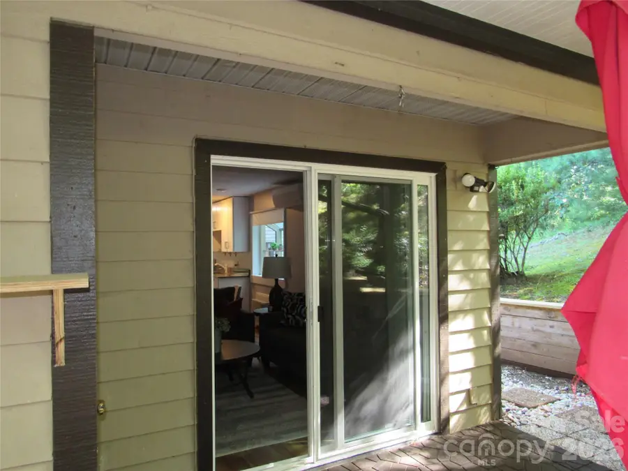 6 Woodlands Drive, Black Mountain, NC 28711 - #2