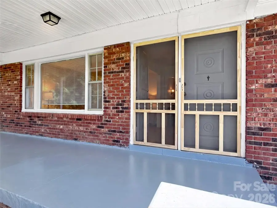70 Iris Lane, Canton, NC 28716 - #3