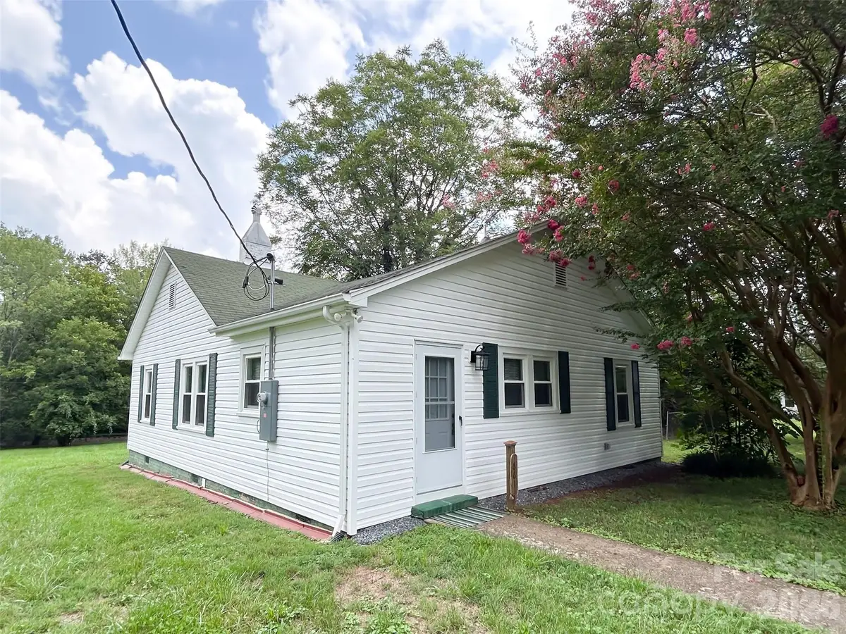 661 Central Street, Hudson, NC 28638 - #1