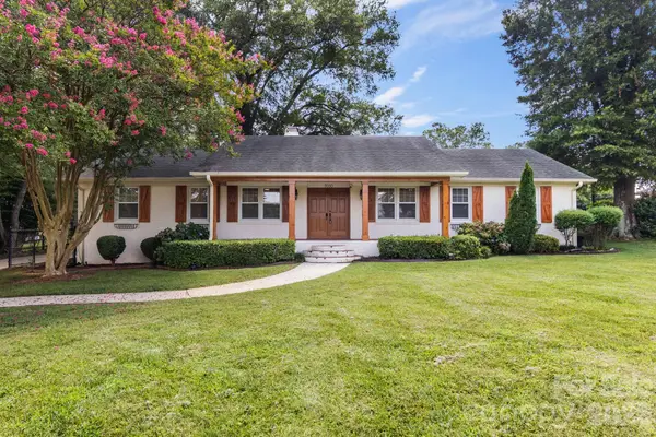 7030 Delta Lake Drive, Charlotte, NC 28215