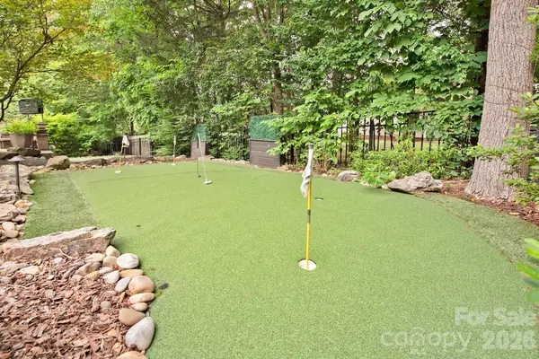 10912 Owl Nest Lane, Charlotte, NC 28277