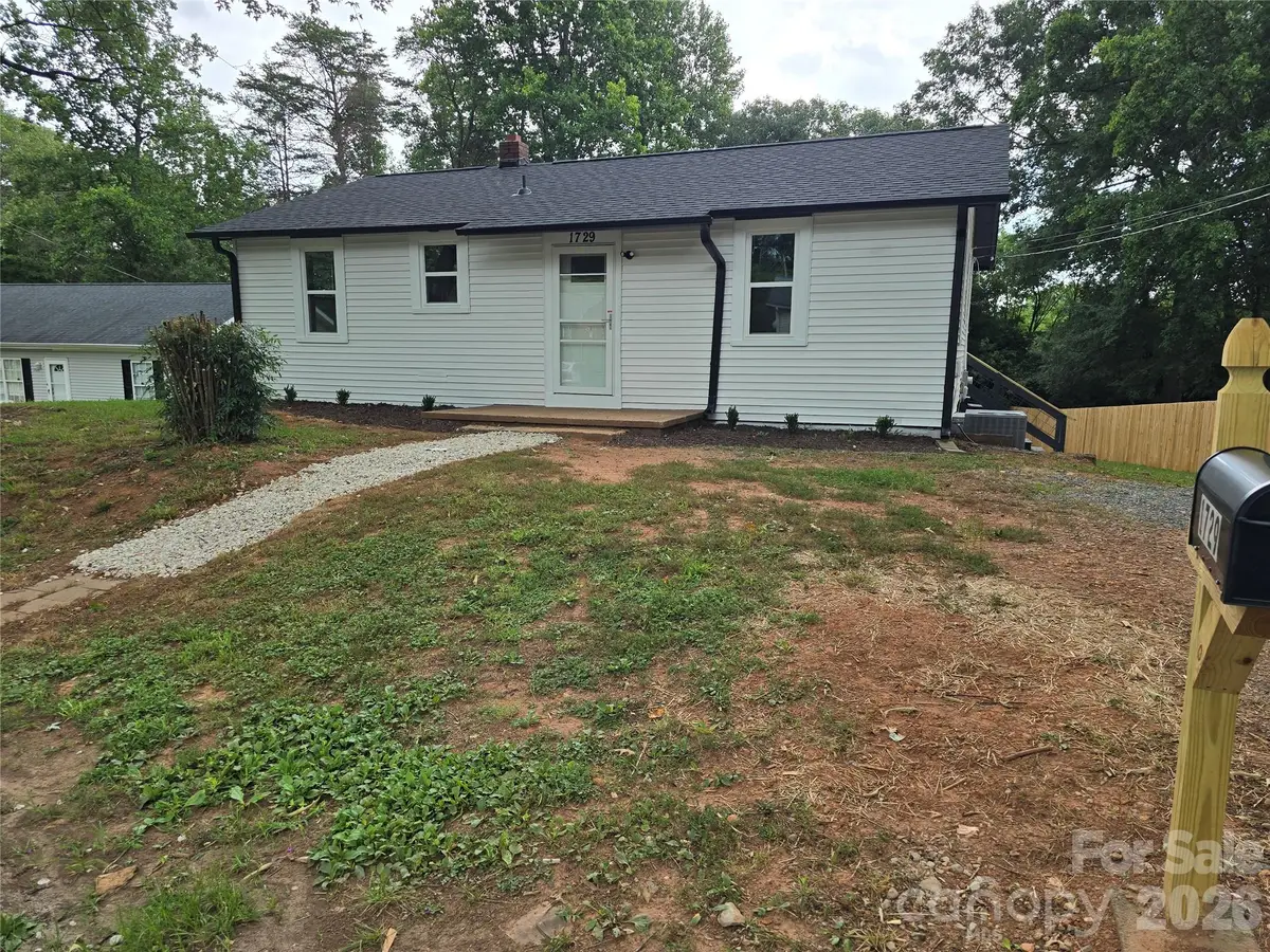 1729 Lakeview Drive, Statesville, NC 28677 - #1