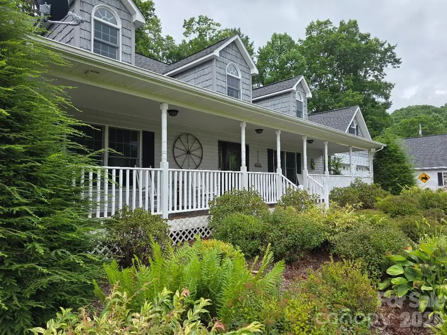 225 White Oak Road, Burnsville, NC 28714 - #3