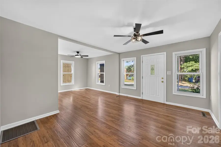 620 10th Street Boulevard Nw, Hickory, NC 28601 - #3