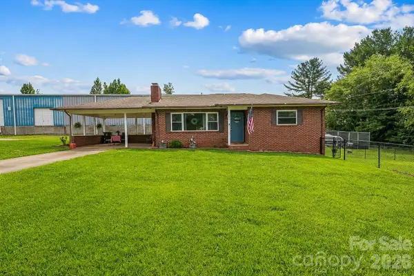 691 Central Street, Hudson, NC 28638