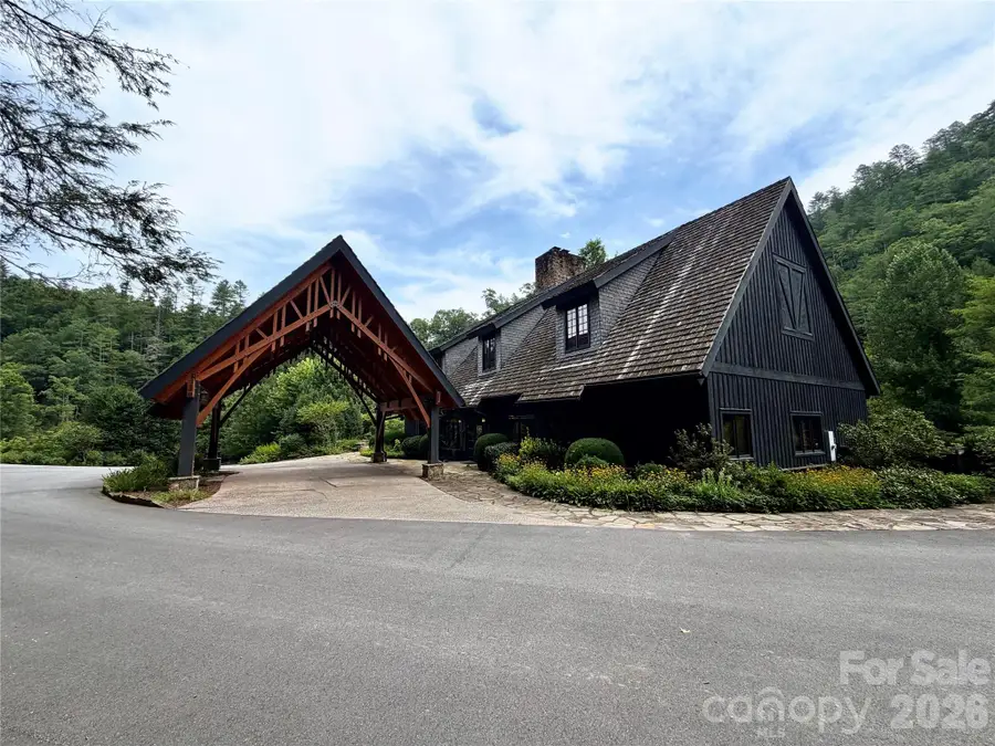 1156 Bear River Lodge Trail, Marshall, NC 28753 - #2