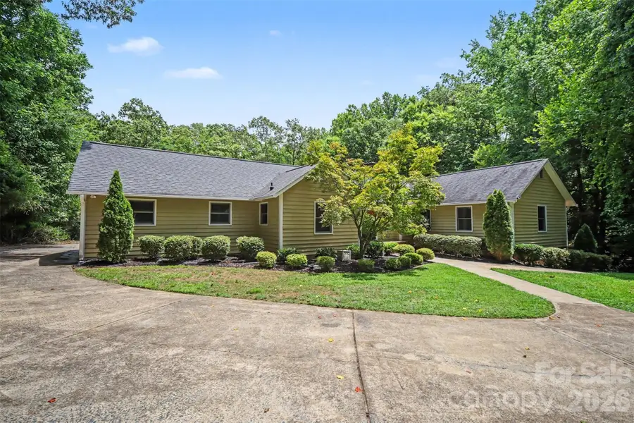 519 Raintree Drive, Matthews, NC 28104 - #2