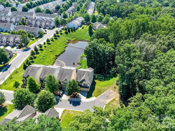 1806 Sunchaser Lane, Charlotte, NC 28210