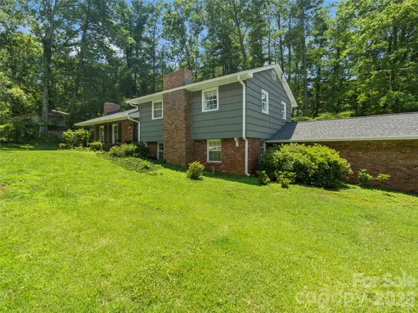 20 S Oak Forest Drive, Asheville, NC 28803