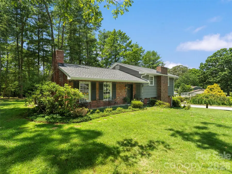 20 S Oak Forest Drive, Asheville, NC 28803 - #3
