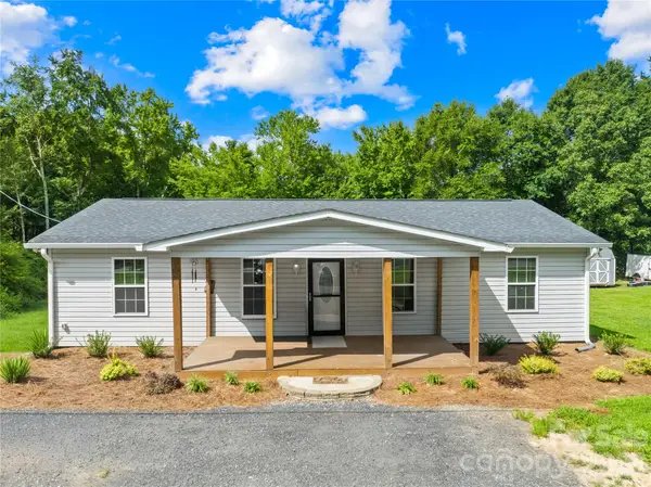 1029 Alexis High Shoals Road, Dallas, NC 28034