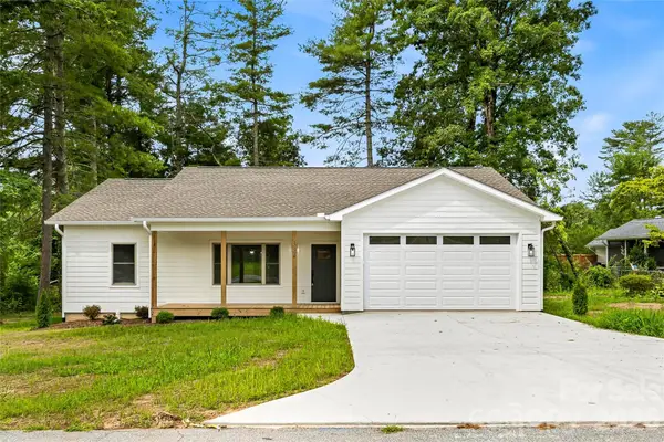334 Woodland Drive, Hendersonville, NC 28792