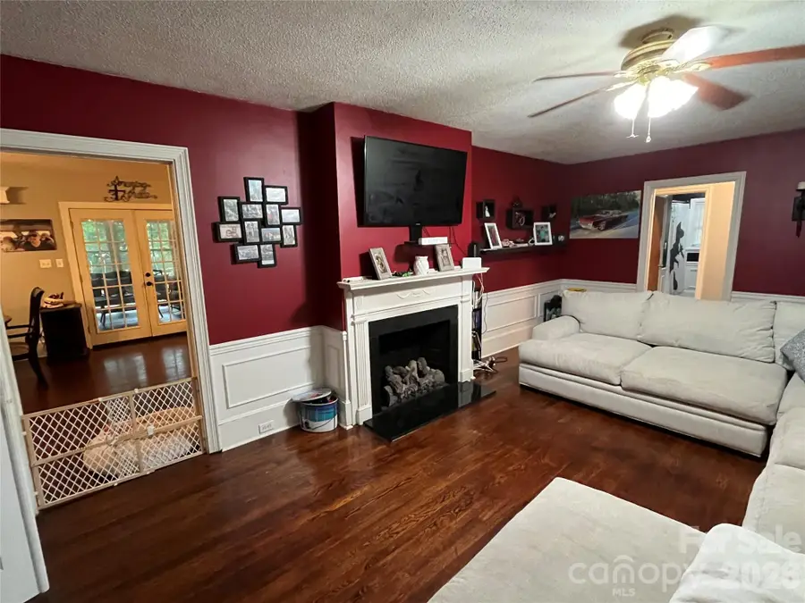 202 Pine Street, Biscoe, NC 27209 - #2
