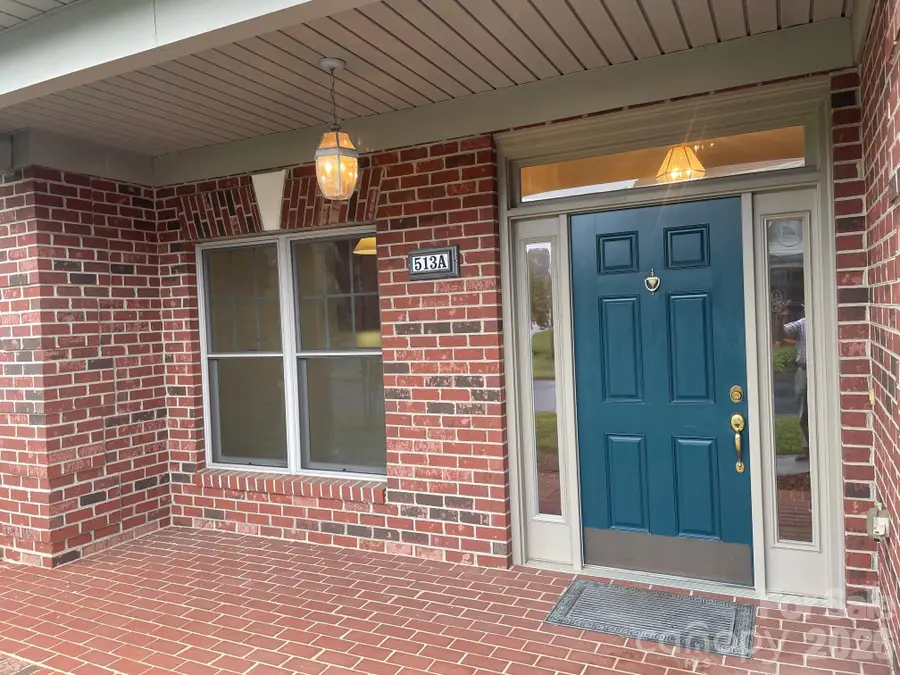 513 26th Avenue Ne, Hickory, NC 28601 - #3