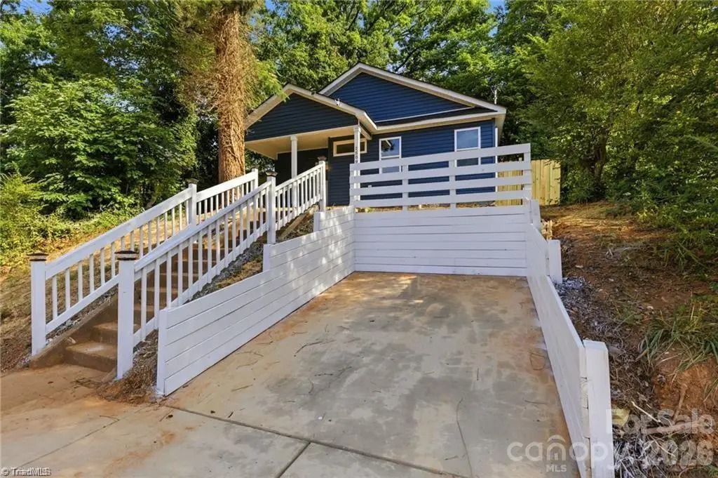 1509 NE 22nd Street, Winston Salem, NC 27105 - #1