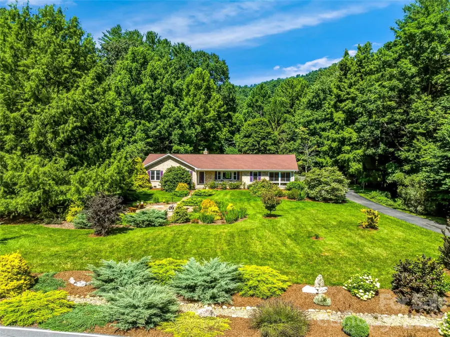 13 Ashley Road, Asheville, NC 28805 - #2