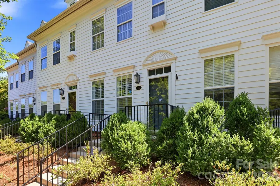 312 Park Square Place, Matthews, NC 28105 - #2