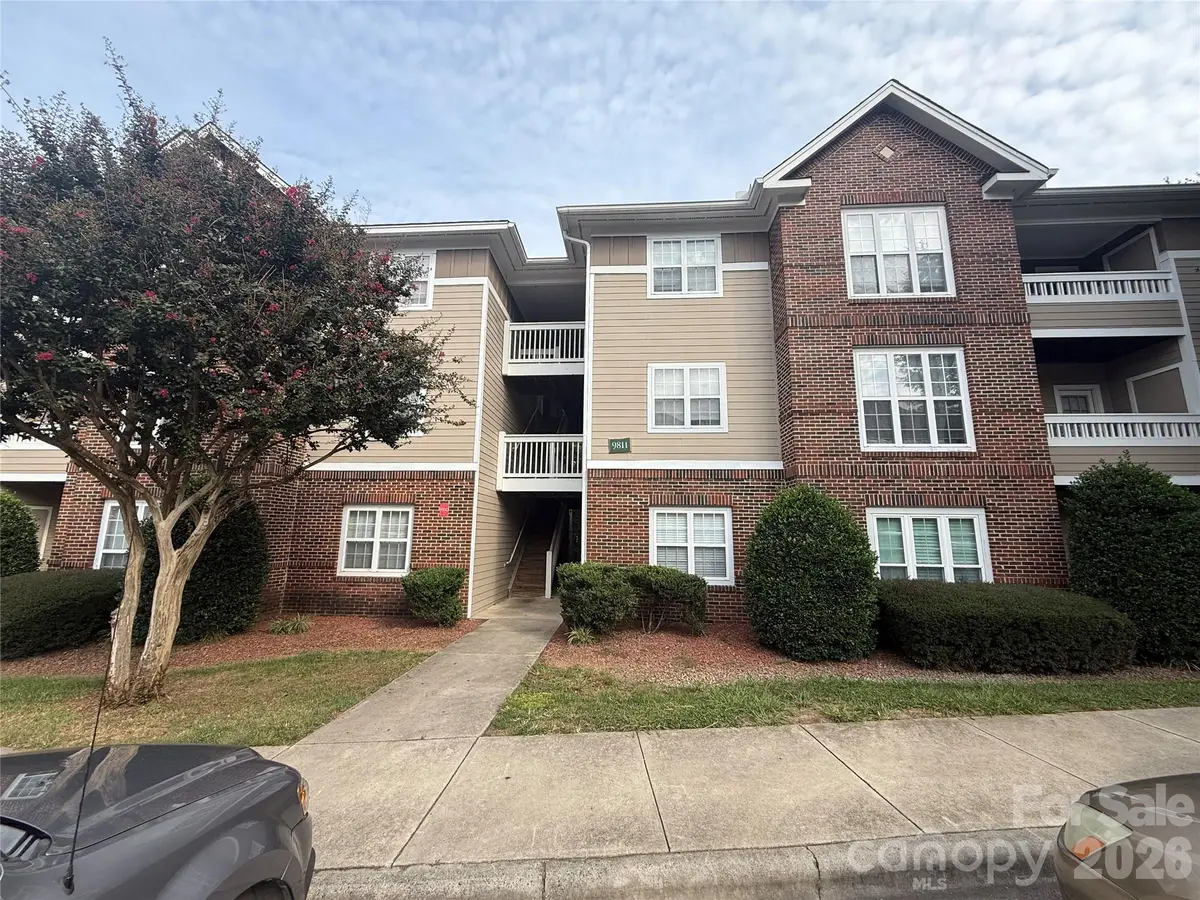9811 Campus Walk Lane, Charlotte, NC 28262 - #1