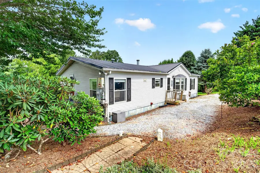 26 Sweet Briar Path Way, Hendersonville, NC 28792 - #2