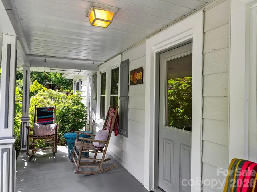 152 E Marshall Street, Waynesville, NC 28786 - #3