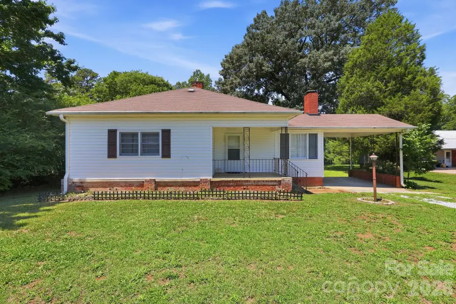 2747 Old Mocksville Road, Salisbury, NC 28144 - #2