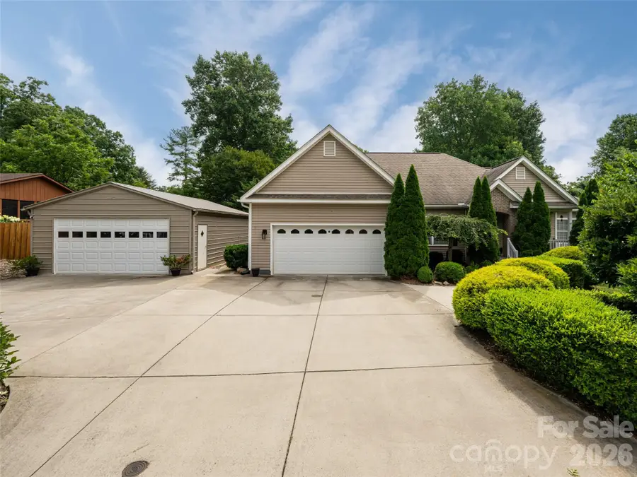 125 Craggy Street, Black Mountain, NC 28711 - #2