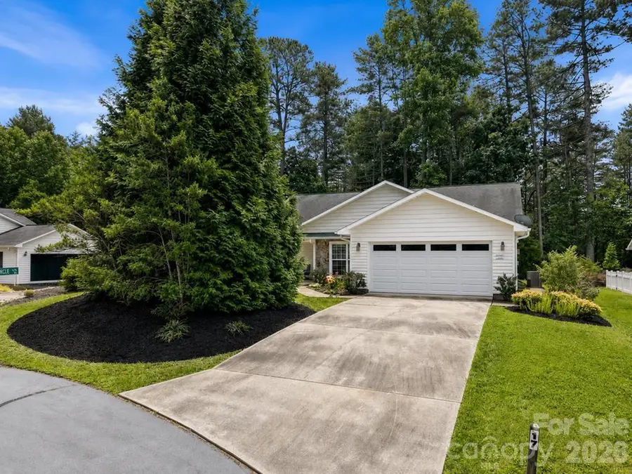 17 Coventry Circle E, Franklin, NC 28734 - #3