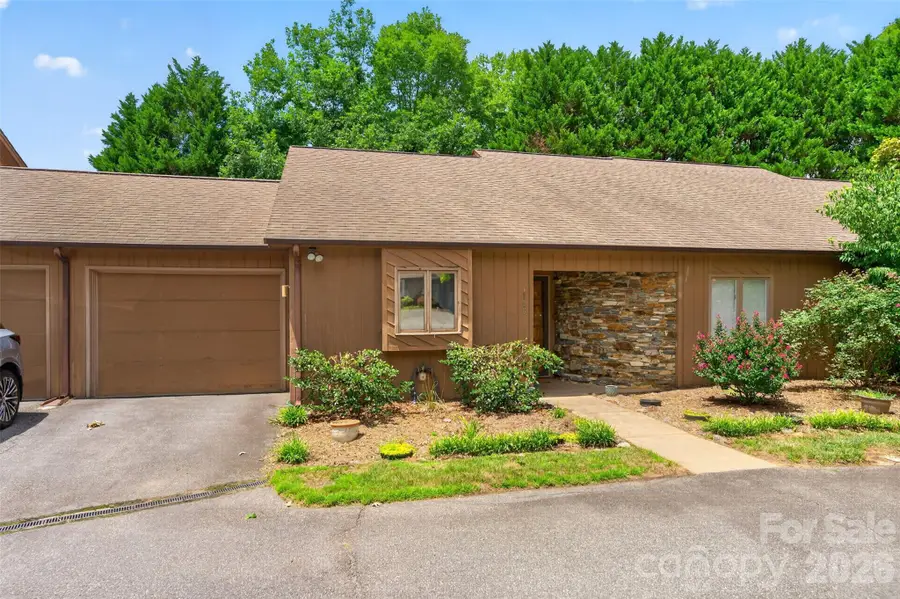 1736 12th Street Ne, Hickory, NC 28601 - #3