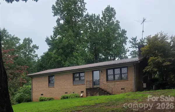 2734 Orchard Street, Newton, NC 28658