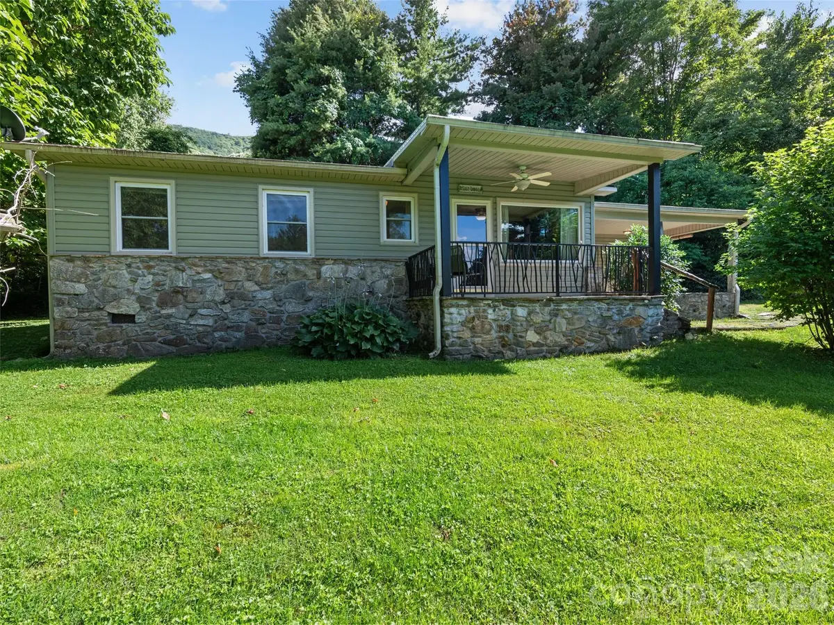 51 Atari Road, Waynesville, NC 28786 - #1