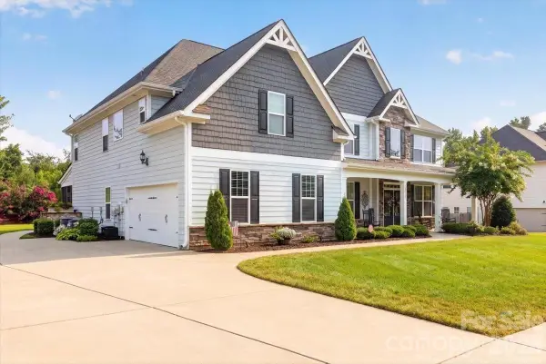 10515 Sweethaven Lane, Harrisburg, NC 28075