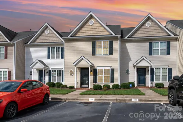3707 Spanish Peak Drive, High Point, NC 27265