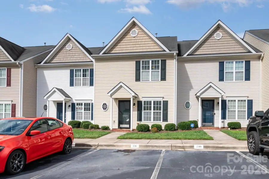 3707 Spanish Peak Drive, High Point, NC 27265 - #3