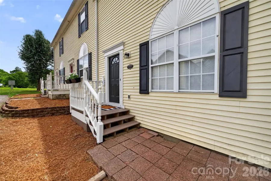 1057 19th Street Ne, Hickory, NC 28601 - #2