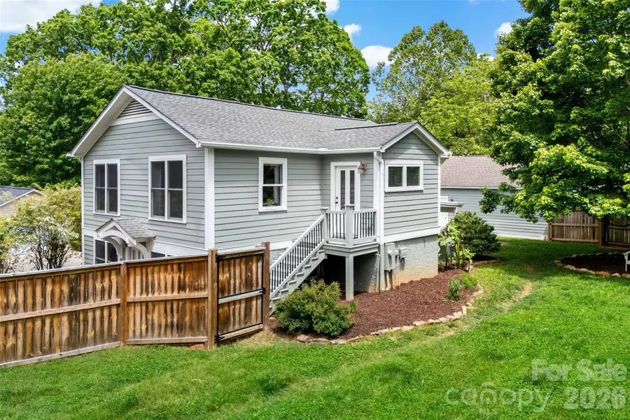 24 Browndale Road, Asheville, NC 28805 - #3
