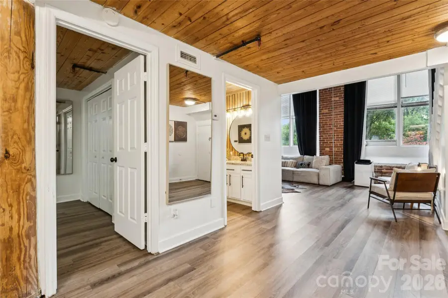 201 S Hoskins Road #111, Charlotte, NC 28208 - #3