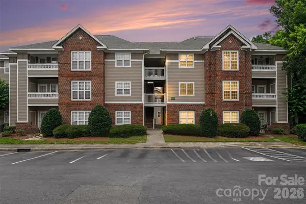 9849 Campus Walk Lane #D, Charlotte, NC 28262