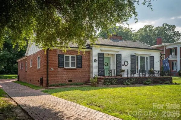 11 Kings Mountain Street, York, SC 29745