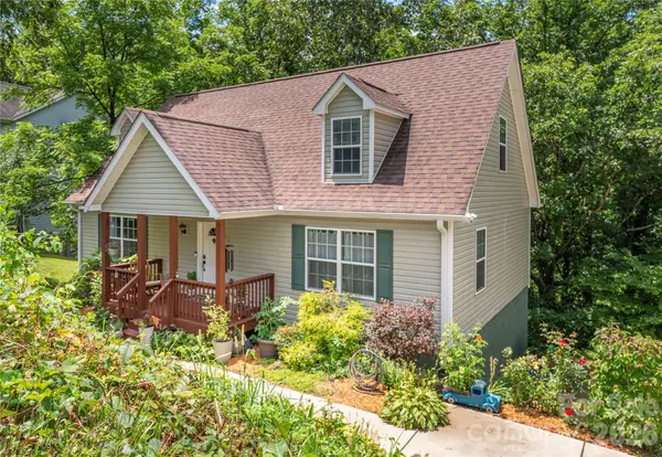 10 E Rolling Acres Drive, Weaverville, NC 28787