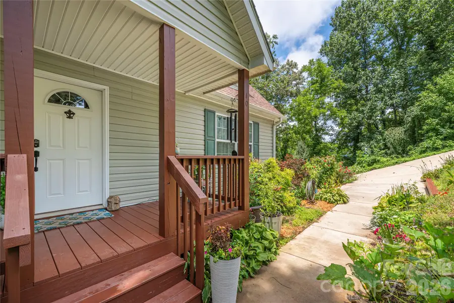 10 E Rolling Acres Drive, Weaverville, NC 28787 - #2